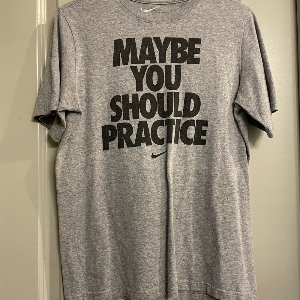 Men’s Nike T-Shirt Size XL